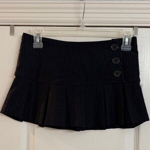 Vintage Y2K Charlotte Russe Pinstripe Pleated Skirt